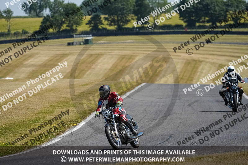 cadwell park;cadwell park photographs;cadwell trackday photographs;enduro digital images;event digital images;eventdigitalimages;peter wileman photography;racing digital images;trackday digital images;trackday photos